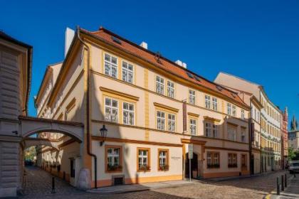 Hotel Leonardo Prague - image 2