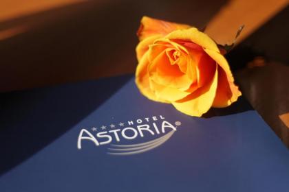 Astoria Hotel - image 2