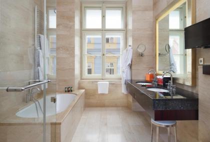 Mandarin Oriental Prague - image 6