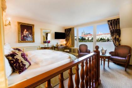 Luxury Family Hotel Royal Palace - image 10