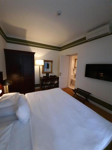 Antik Hotel Prague - image 5