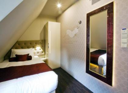 Design Hotel Jewel Prague - image 14