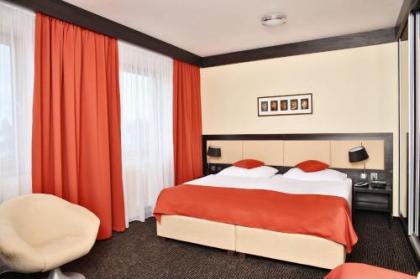 Hotel Lifestyle - image 12