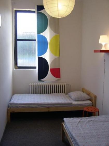 Hostel Praha Ládví - image 2