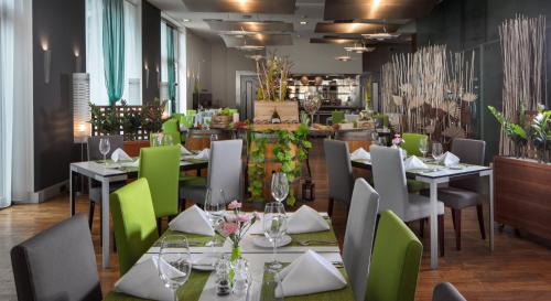 Holiday Inn Prague - image 6