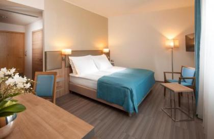 Holiday Inn Prague - image 8