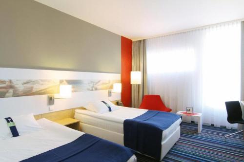 Holiday Inn Prague Airport - image 3