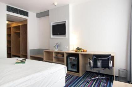 Holiday Inn Prague Airport - image 8