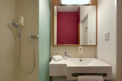 B&B Hotel Prague City - image 12