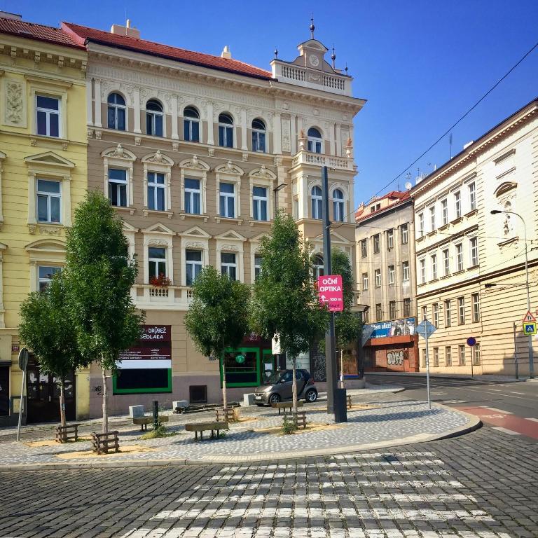 Beautiful Apartments in Prague - image 2