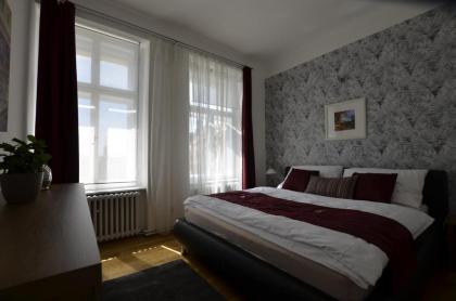 Beautiful Apartments in Prague - image 4