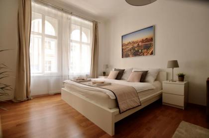 Beautiful Apartments in Prague - image 9