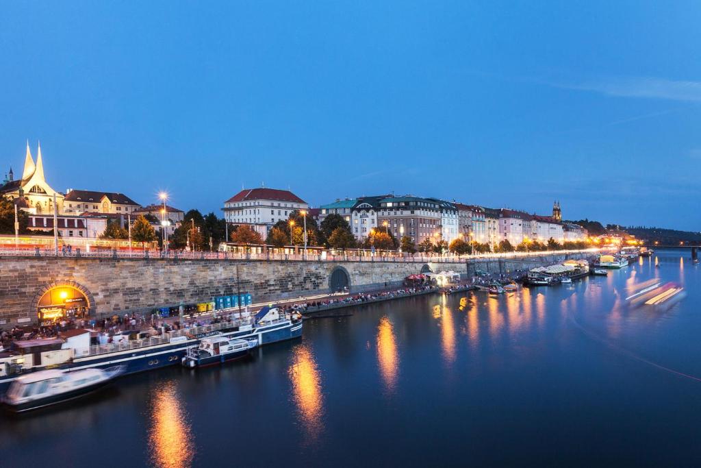 Botanique Hotel Prague - image 3