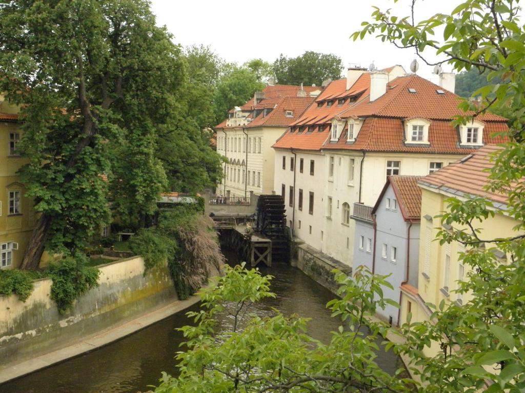 Apartment Dům U Černého beránka - image 7