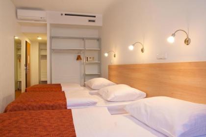 Hotel Ambiance - image 11