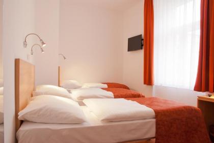 Hotel Ambiance - image 12