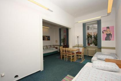 Charles Square Hostel - image 8