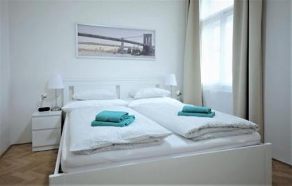 Angel City Aparthotel - image 15