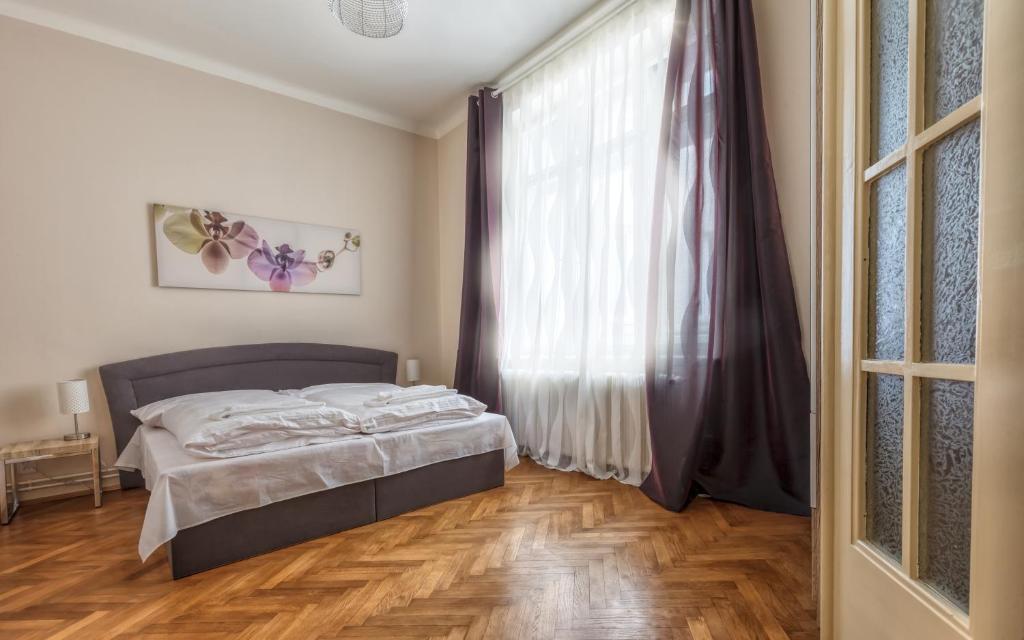 Modern Apartment Biskupska - image 5