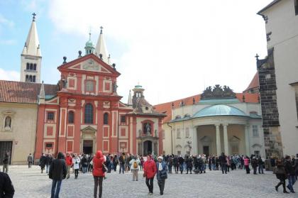 Charles bridge apartment - image 3