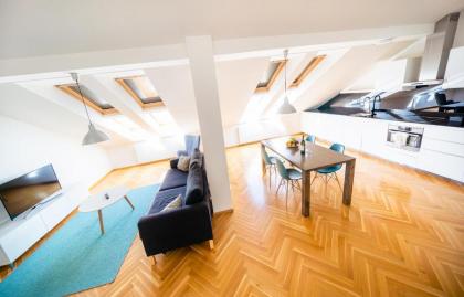 Luxurious Woodrow Wilson apt in Prague centre - image 10