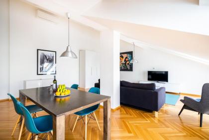 Luxurious Woodrow Wilson apt in Prague centre - image 5