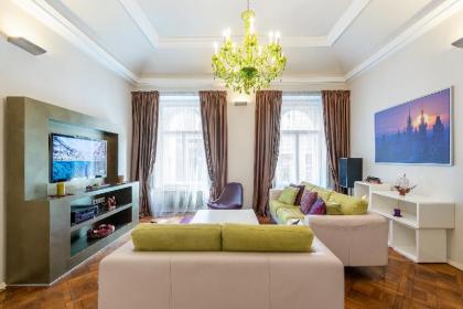 Luxurious Downtown Apartment by MABANO ESTATES - image 2