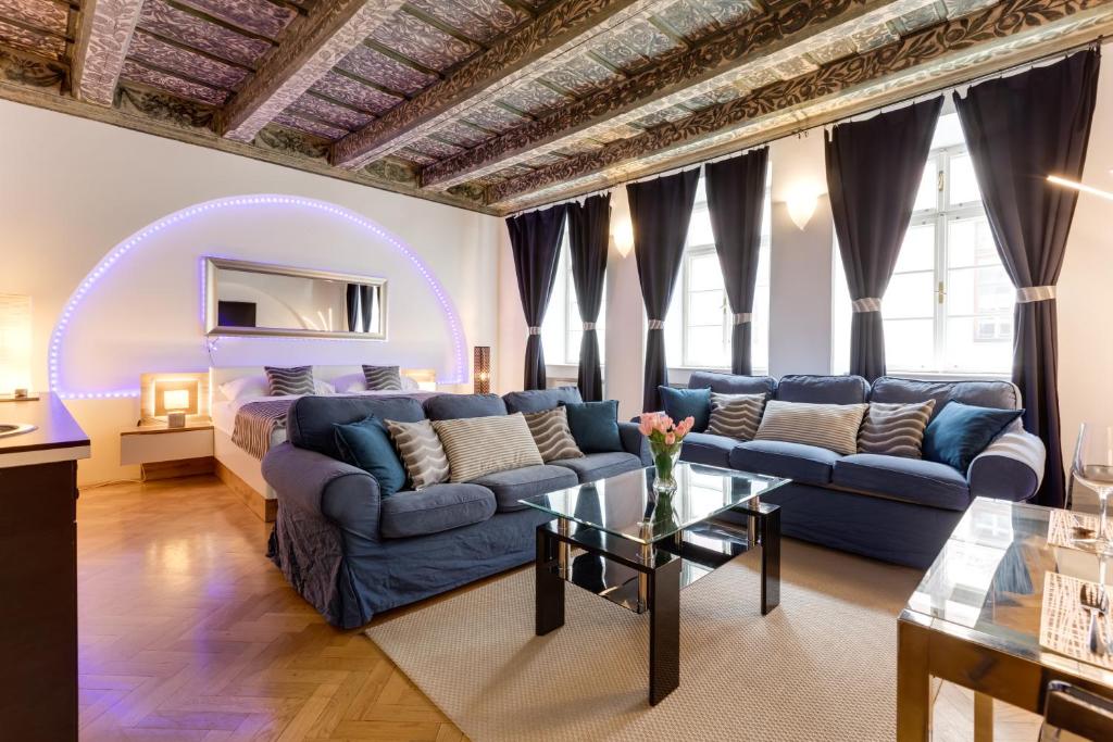 Charles Bridge Royal Apartment - Castle District - main image