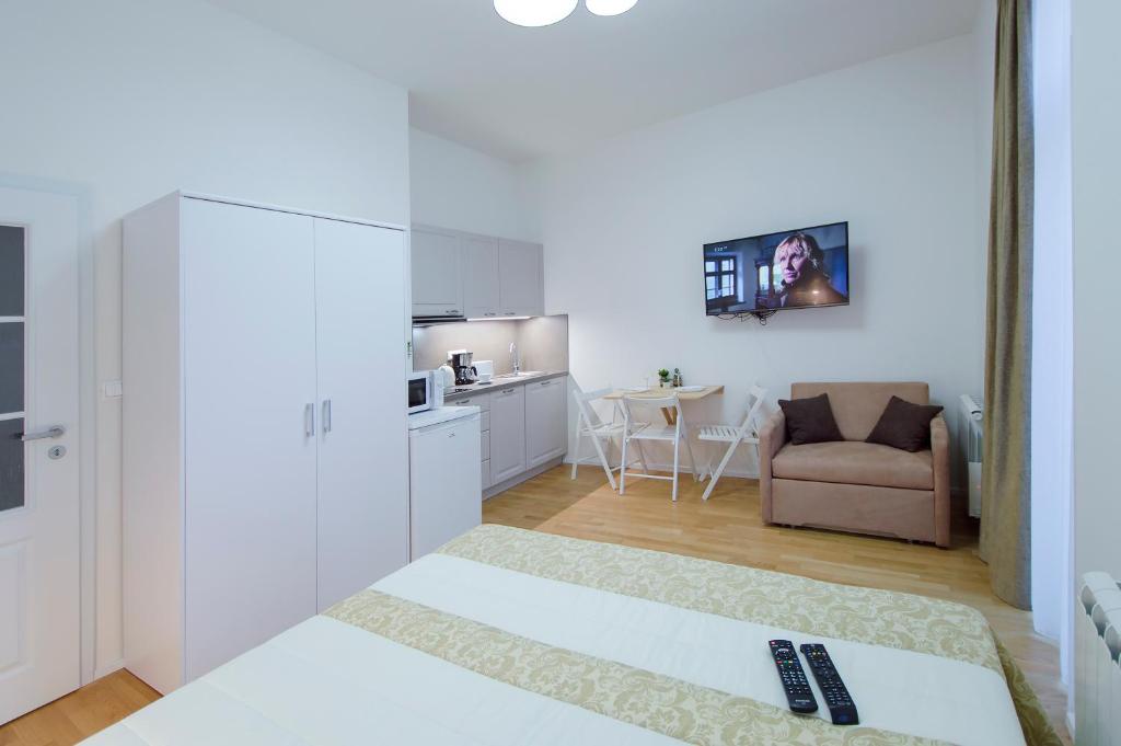 Modern apartment Pricna 4 - main image