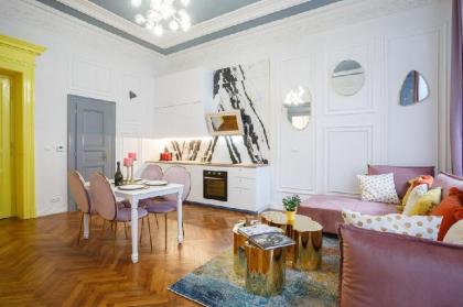 President - a luxurious apartment in Prague - image 17