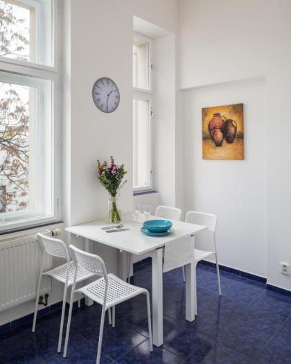 Welcoming Flat in Vinohrady by Prague Days - image 4